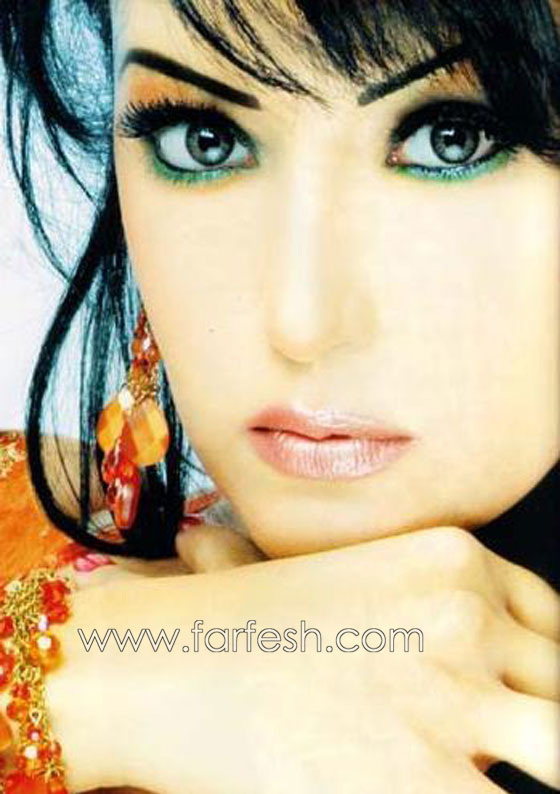 سمية الخشاب ترفض التعليق على زواجها من ملياردير سعودي صورة رقم 11 سمية الخشاب ترفض التعليق على زواجها من ملياردير سعودي صورة رقم 11