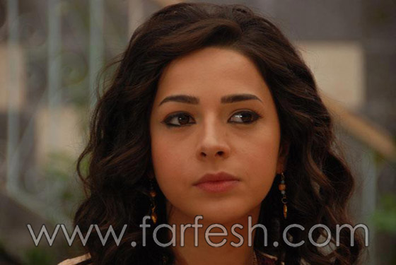 تاج حيدر.. فنانة سورية سطع نجمها طفلة لا تتجاوز العاشرة صورة رقم 9 تاج حيدر.. فنانة سورية سطع نجمها طفلة لا تتجاوز العاشرة صورة رقم 9