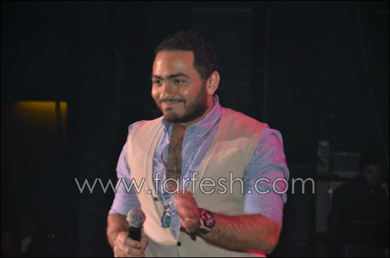 في سابقة جديدة.. تامر حسني يعلن خطوبة شاب وفتاة في حفله! صورة رقم 8 في سابقة جديدة.. تامر حسني يعلن خطوبة شاب وفتاة في حفله! صورة رقم 8