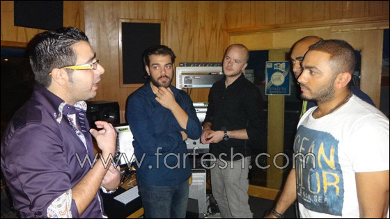 بالصور.. استقبال تاريخي لتامر حسني في قطر!! صورة رقم 10 بالصور.. استقبال تاريخي لتامر حسني في قطر!! صورة رقم 10