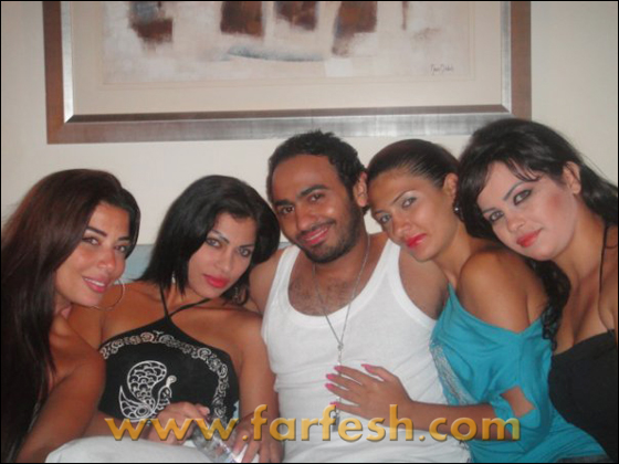 شاهد وعلق.. تامر حسني يستجيب لطلبات كارهيه ويحلق شعر صدره! صورة رقم 16 شاهد وعلق.. تامر حسني يستجيب لطلبات كارهيه ويحلق شعر صدره! صورة رقم 16