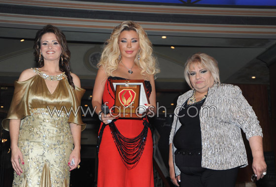 الجمعية الخيرية لمساعدة المسنين تكرّم فيفيان عازار صورة رقم 5 الجمعية الخيرية لمساعدة المسنين تكرّم فيفيان عازار صورة رقم 5