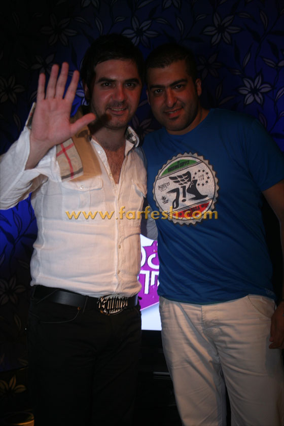 بسيارته الجديد.. الفنان وائل جسار وابنته يتعرّضان لحادث سير صورة رقم 10 بسيارته الجديد.. الفنان وائل جسار وابنته يتعرّضان لحادث سير صورة رقم 10