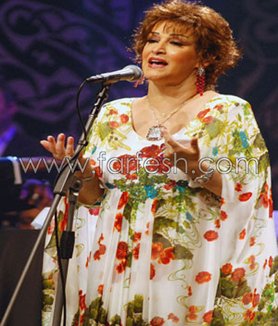 وردة: تقديم طليقي اغنية 