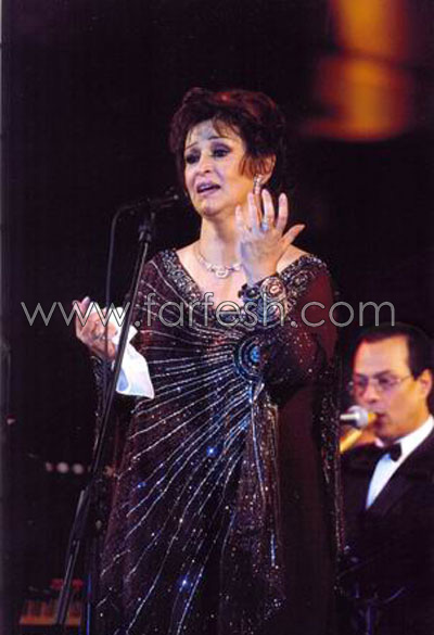 وردة: جمهور هيفا يذهب ليشاهد جمالها وليس للاستمتاع بصوتها!  صورة رقم 7