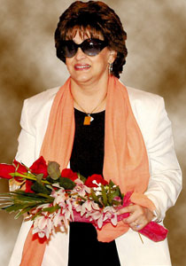 وردة: ندمت على غنائي لمبارك ومغنيات اليوم مجرّد فساتين!! صورة رقم 2 وردة: ندمت على غنائي لمبارك ومغنيات اليوم مجرّد فساتين!! صورة رقم 2