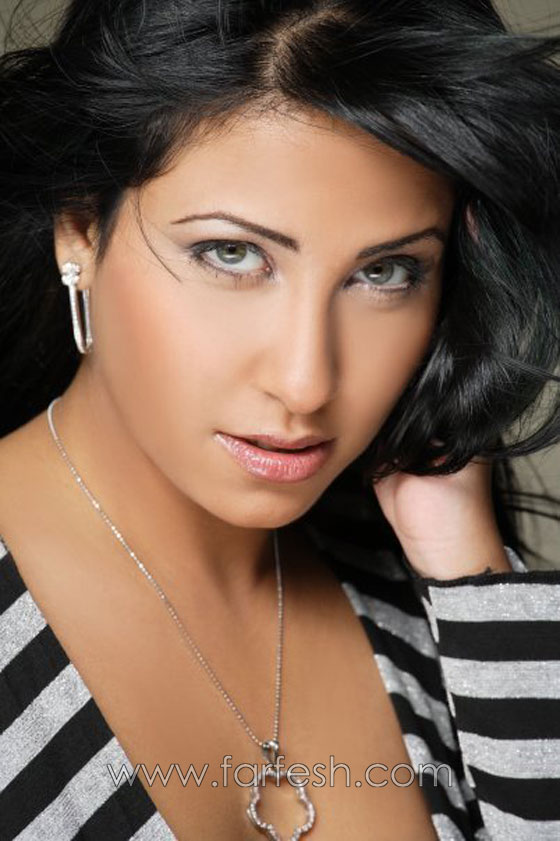 ياسمين جمال بدأت بالغناء وخطفها التمثيل لتشرق على الشاشة صورة رقم 5 ياسمين جمال بدأت بالغناء وخطفها التمثيل لتشرق على الشاشة صورة رقم 5