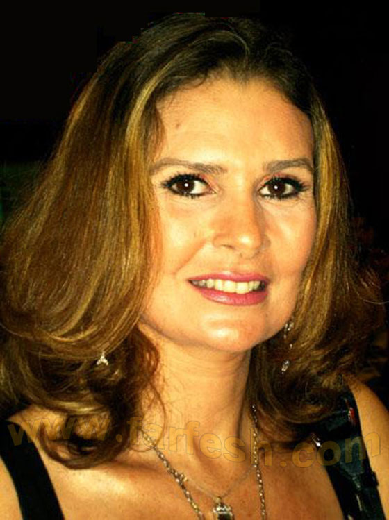 يسرا توافق على يسرا توافق على