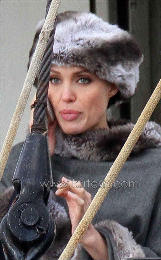 انجلينا جولي: تربية الاطفال علمتني الصبر الذي يحتاجه المخرج! صورة رقم 10 انجلينا جولي: تربية الاطفال علمتني الصبر الذي يحتاجه المخرج! صورة رقم 10