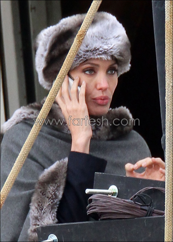 انجلينا جولي: تربية الاطفال علمتني الصبر الذي يحتاجه المخرج! صورة رقم 11 انجلينا جولي: تربية الاطفال علمتني الصبر الذي يحتاجه المخرج! صورة رقم 11