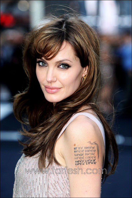 جولي تحارب من أجل ضحايا الفيضانات! صورة رقم 16 جولي تحارب من أجل ضحايا الفيضانات! صورة رقم 16