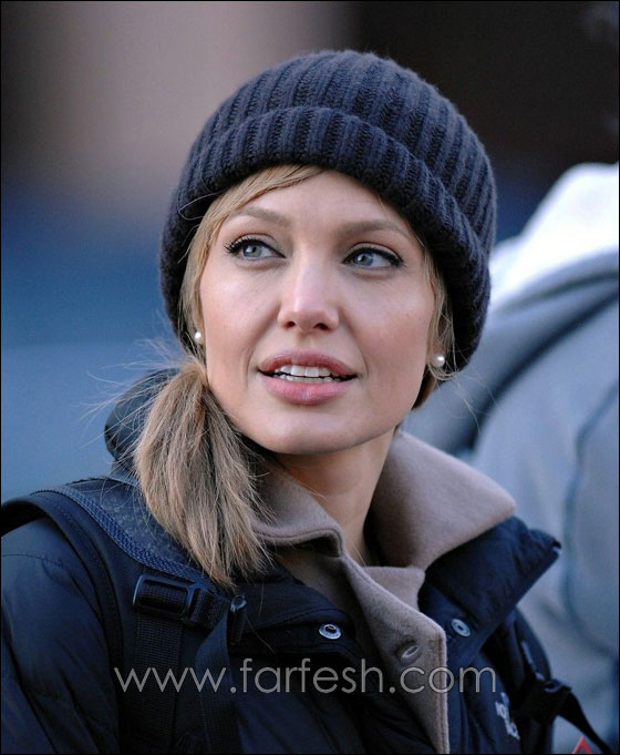 ماذا حصل مع جولي في أول تجربة اخراج سينمائي؟؟ صورة رقم 17 ماذا حصل مع جولي في أول تجربة اخراج سينمائي؟؟ صورة رقم 17