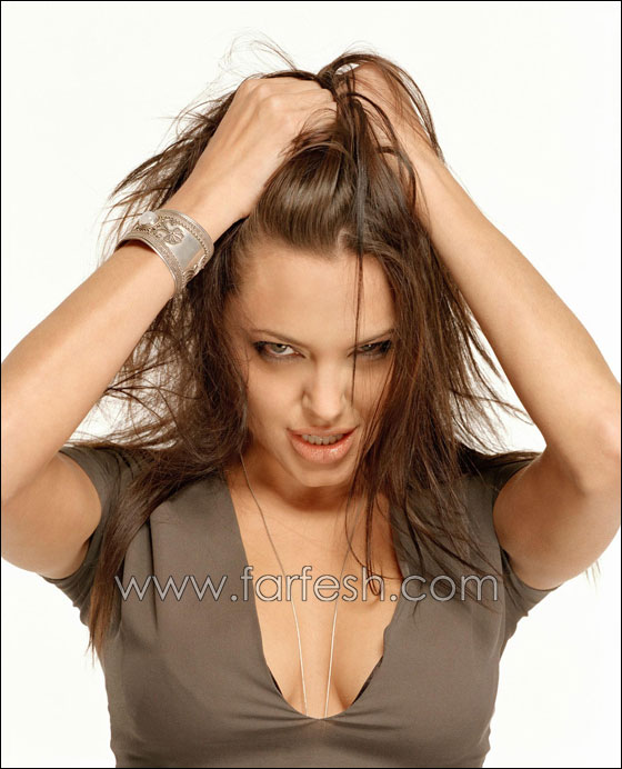 ماذا حصل مع جولي في أول تجربة اخراج سينمائي؟؟ صورة رقم 24 ماذا حصل مع جولي في أول تجربة اخراج سينمائي؟؟ صورة رقم 24