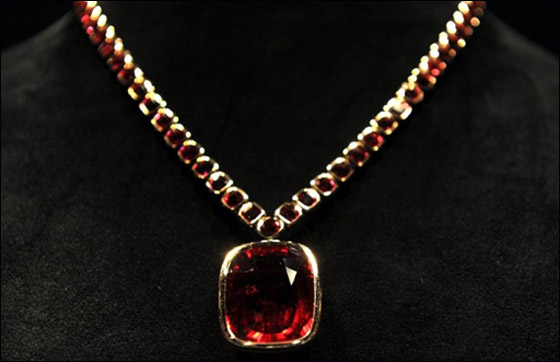 هل ستتبنى أنجلينا جولي طفلا جزائريا؟؟  صورة رقم 18