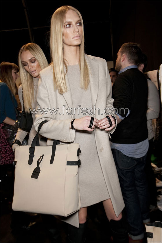 عارضة الازياء كانديس تبرز قوامها المثير في عدة بدلات بكيني  صورة رقم 19