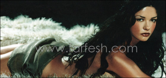 كاثرين جونز لا تملك نقودا لاصطحاب ابنتها للمدرسة! صورة رقم 34 كاثرين جونز لا تملك نقودا لاصطحاب ابنتها للمدرسة! صورة رقم 34