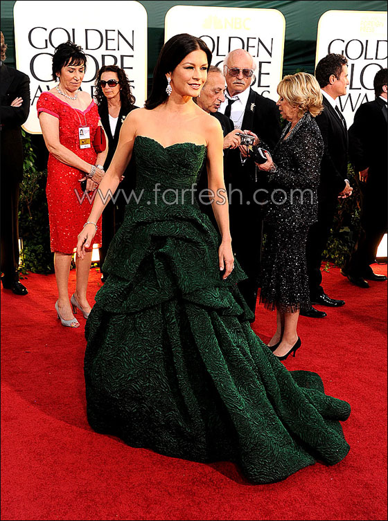 كاثرين زيتا جونز دخلت مصحة للعلاج من الاكتئاب المزمن!  صورة رقم 7