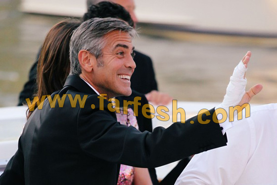 بالطريقة السودانية.. الترحيب بكلوني عن طريق البصق عليه! صورة رقم 7 بالطريقة السودانية.. الترحيب بكلوني عن طريق البصق عليه! صورة رقم 7