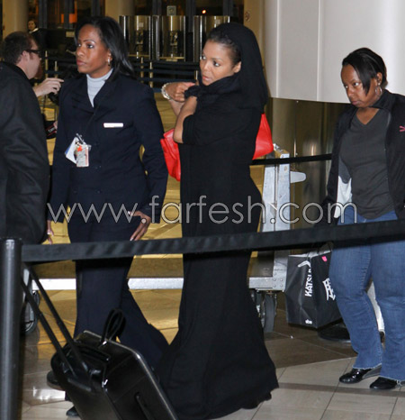 جانيت تتخفى بالحجاب العربي من الصحفيين!  صورة رقم 6