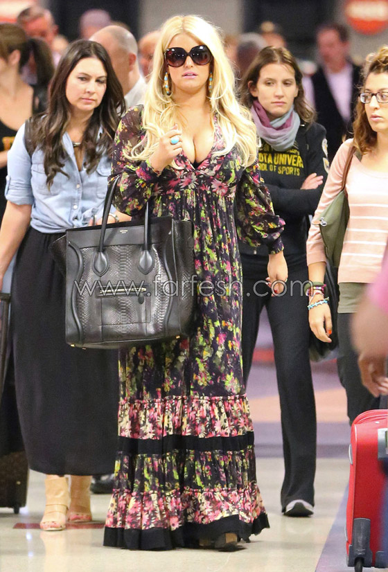 جيسيكا سمبسون تكافح لخسارة وزنها!! صورة رقم 2 جيسيكا سمبسون تكافح لخسارة وزنها!! صورة رقم 2