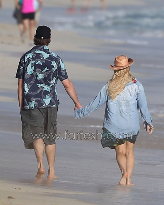 بالصور.. جيسيكا سيمبسون برفقة خطيبها على شاطئ هاواي! صورة رقم 4 بالصور.. جيسيكا سيمبسون برفقة خطيبها على شاطئ هاواي! صورة رقم 4