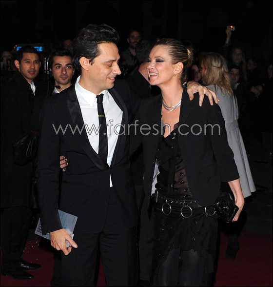 بشكل سري.. كايت موس تتزوج صديقها! صورة رقم 1 بشكل سري.. كايت موس تتزوج صديقها! صورة رقم 1