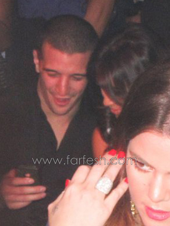 كيم تحتفل بعيد ميلادها الـ31 مع زوجها والاصدقاء!  صورة رقم 5