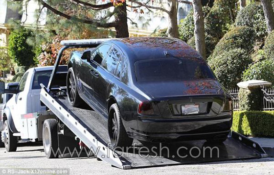 كيم كارداشيان تشتري سيارة بـ403 آلاف دولار صورة رقم 1 كيم كارداشيان تشتري سيارة بـ403 آلاف دولار صورة رقم 1