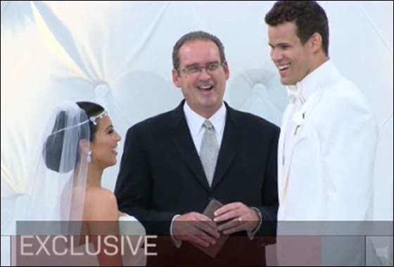 مسلسلات اون لاين ينقل لكم أول الصور وتفاصيل حفل زفاف كيم كارداشيان صورة رقم 12