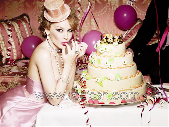 الاسترالية كايلي مينوغ تقوم بجولتها الاوروبية! صورة رقم 20 الاسترالية كايلي مينوغ تقوم بجولتها الاوروبية! صورة رقم 20