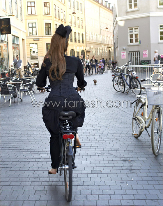 ليدي غاغا تحلق شعرها حزنا!! صورة رقم 7 ليدي غاغا تحلق شعرها حزنا!! صورة رقم 7