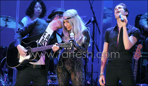 معجبة روسية ترسل رسالة تهديد بالقتل لـ معجبة روسية ترسل رسالة تهديد بالقتل لـ