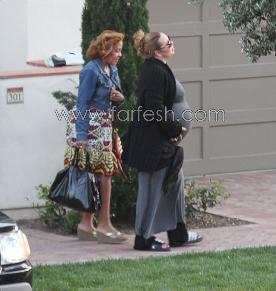 واخيرا.. ماريا كاري تنجب تواميها في عيد زواجها الثالث!!  صورة رقم 1