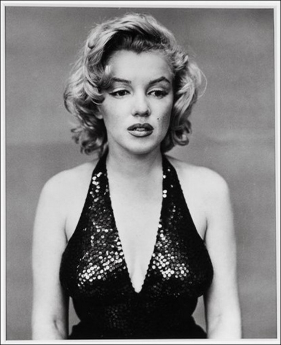 قفاز وقبعة الراحل مايكل جاكسون يباعون بـ402 الف دولار!! صورة رقم 13 قفاز وقبعة الراحل مايكل جاكسون يباعون بـ402 الف دولار!! صورة رقم 13