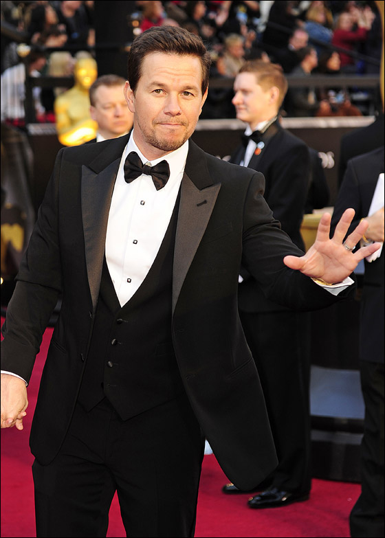 الممثل الأمريكي مارك واليبرغ يعود الى المدرسة لإتمام الثانوية! صورة رقم 4