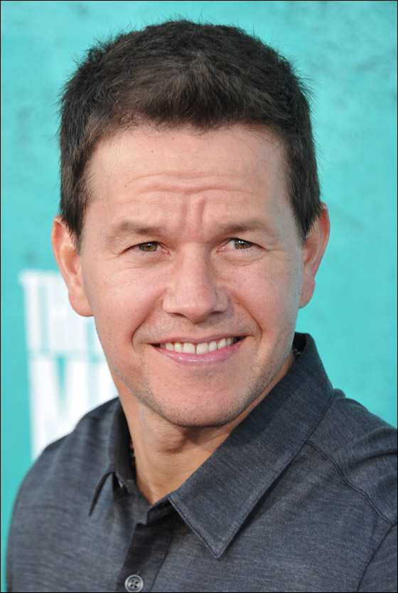 الممثل الأمريكي مارك واليبرغ يعود الى المدرسة لإتمام الثانوية! صورة رقم 6