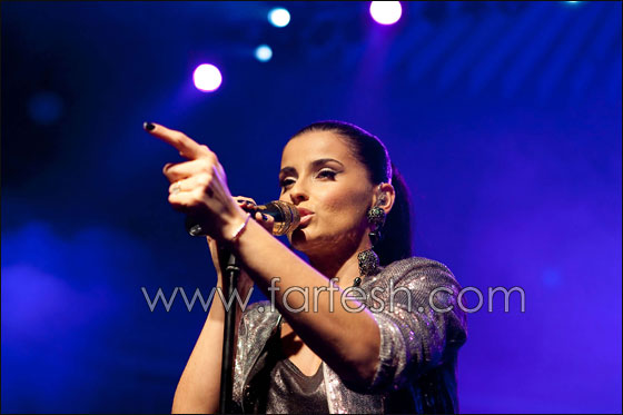 النجمة نيللي فورتادو تتبرع باموال حصلت عليها مقابل الغناء للقذافي صورة رقم 4 النجمة نيللي فورتادو تتبرع باموال حصلت عليها مقابل الغناء للقذافي صورة رقم 4