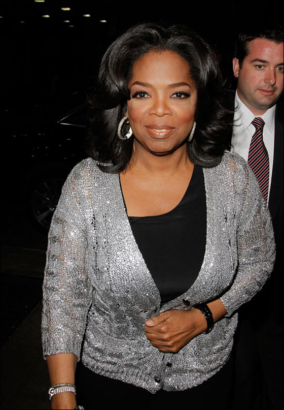 متسول اضحك اوبرا وينفري فاهدته 100 دولار! صورة رقم 12 متسول اضحك اوبرا وينفري فاهدته 100 دولار! صورة رقم 12