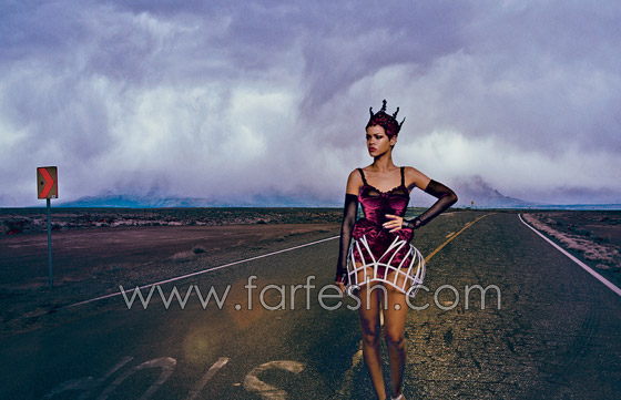 النجمة السمراء ريهانا تكشف عن جسدها المثير في ثوب رمادي! صورة رقم 8 النجمة السمراء ريهانا تكشف عن جسدها المثير في ثوب رمادي! صورة رقم 8