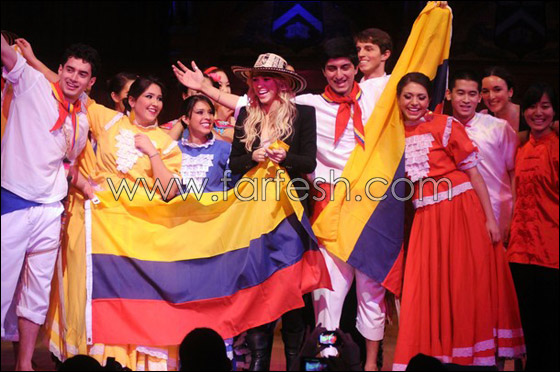 منح شاكيرا جائزة 