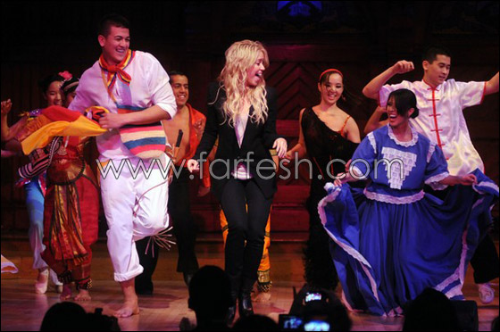 منح شاكيرا جائزة 