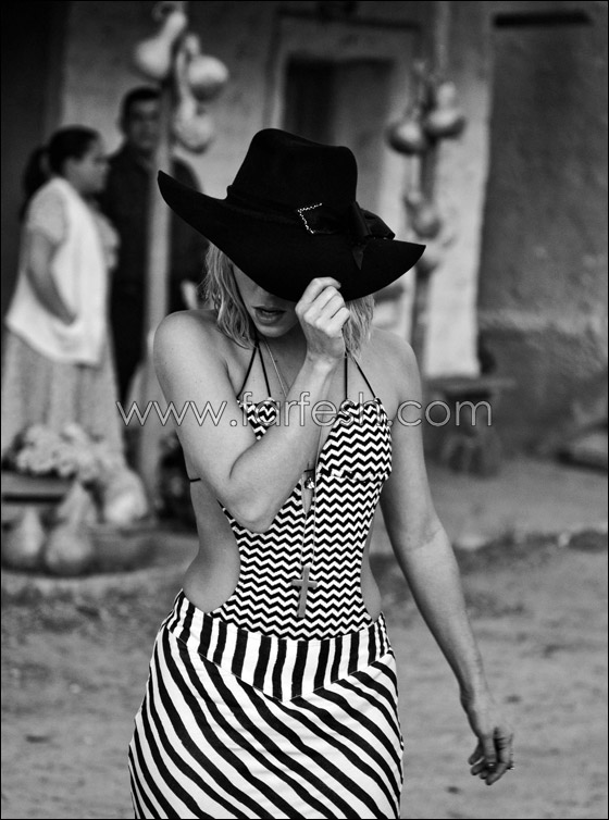 شاكيرا وبيكي يتلقيان قبلات كبيرة ومبللة! صورة رقم 5 شاكيرا وبيكي يتلقيان قبلات كبيرة ومبللة! صورة رقم 5