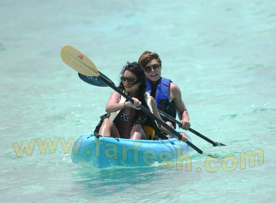 انتشار صور فاضحة للممثلة 