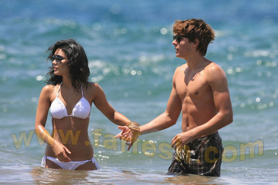 انتشار صور فاضحة للممثلة 