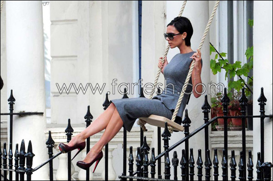 بالصور: فيكتوريا بيكهام تكشف عن قوامها في أزياء قصيرة! صورة رقم 11 بالصور: فيكتوريا بيكهام تكشف عن قوامها في أزياء قصيرة! صورة رقم 11