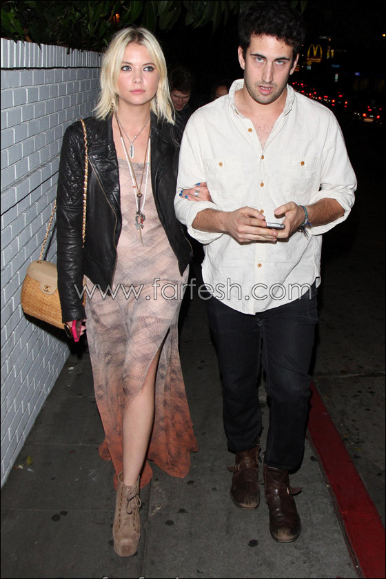 محرج: انشقاق فستان اشلي بينسون من الخلف يكشف عن مؤخرتها صورة رقم 6 محرج: انشقاق فستان اشلي بينسون من الخلف يكشف عن مؤخرتها صورة رقم 6