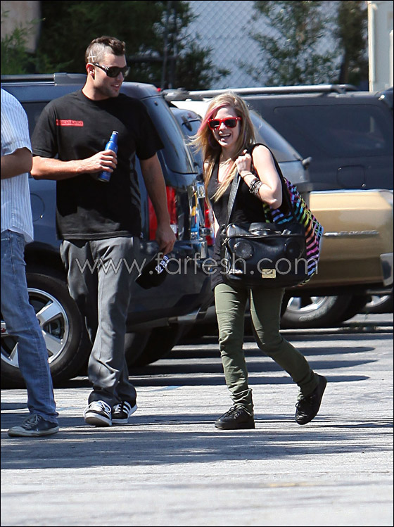 لافين تتورط في شجار يُدخل حبيبها المشفى! صورة رقم 8 لافين تتورط في شجار يُدخل حبيبها المشفى! صورة رقم 8