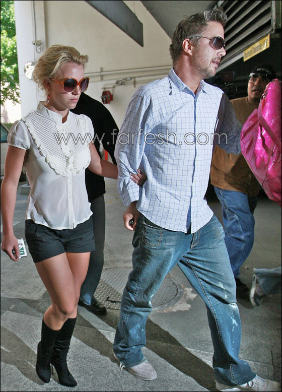 صديق بريتني سبيرز ضربها وهي حامل؟!! صورة رقم 2 صديق بريتني سبيرز ضربها وهي حامل؟!! صورة رقم 2