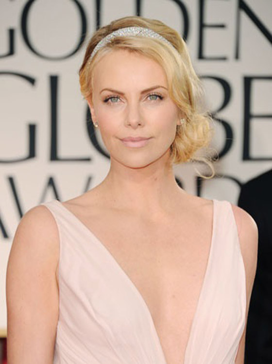  تشارليز ثيرون: لا اؤمن مطلقا بالحب الأبدي مع رجل واحد!!  صورة رقم 14