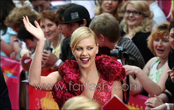 قريبا.. ثيرون في فيلم قريبا.. ثيرون في فيلم